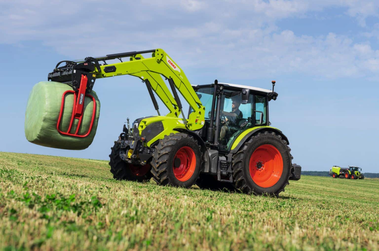 Claas presents Axos 3 range