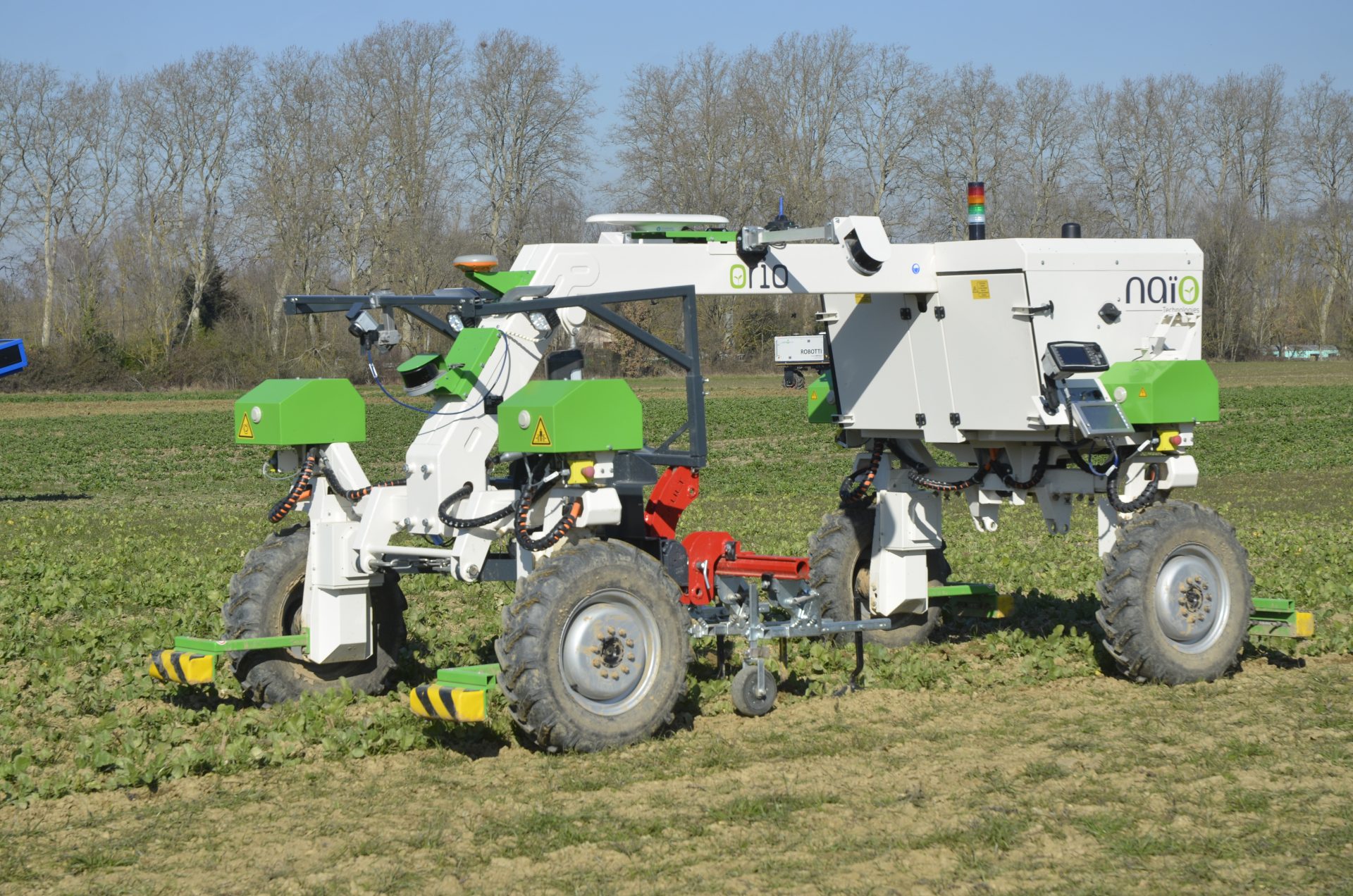 Kioti and Naïo robotic platform