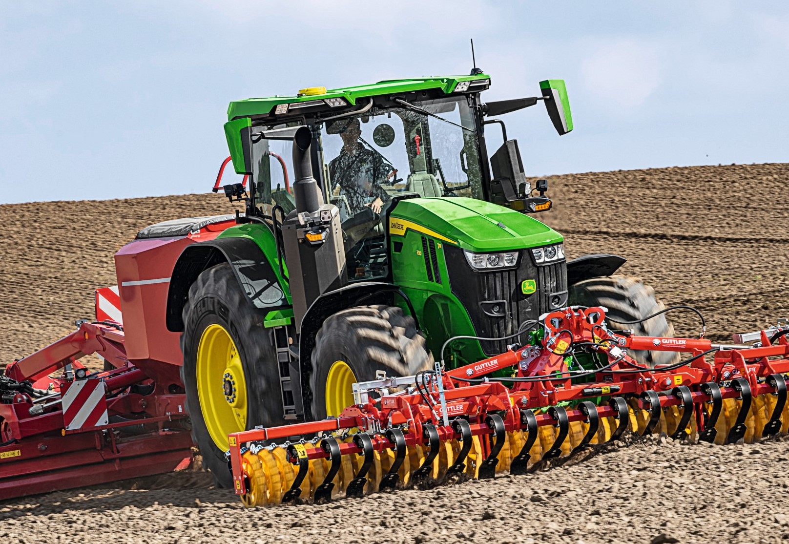 UK tractor registrations up nearly 25%
