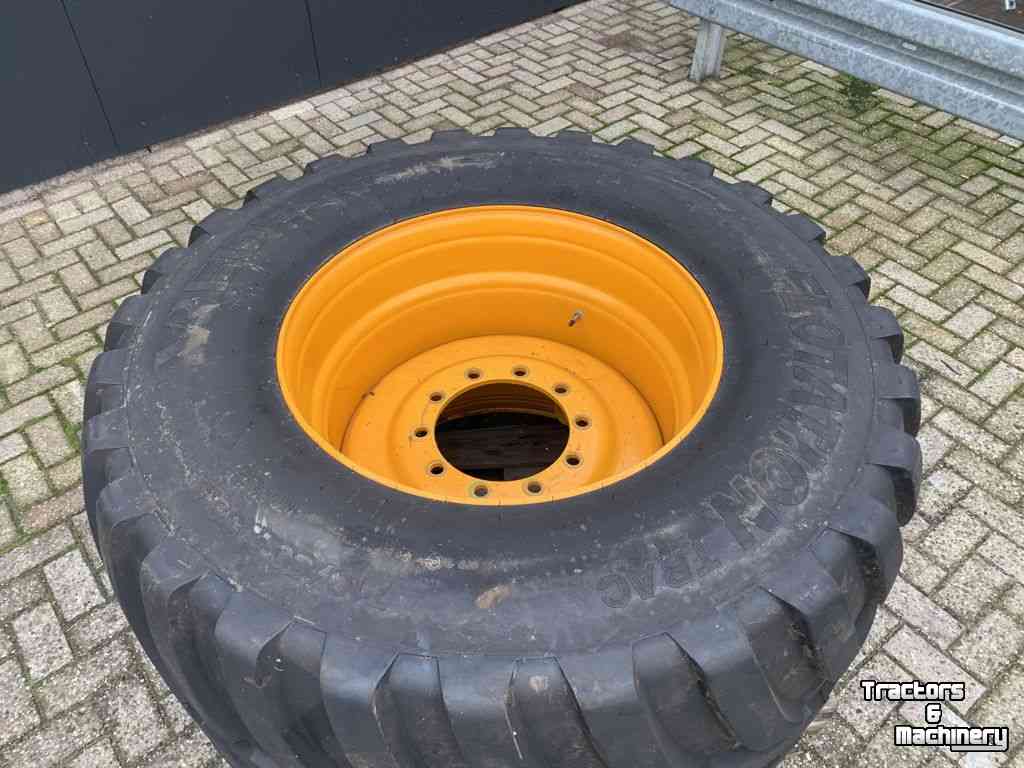 Wheels, Tyres, Rims & Dual spacers Vredestein 710/50R30.5 FLOTATION TRAC