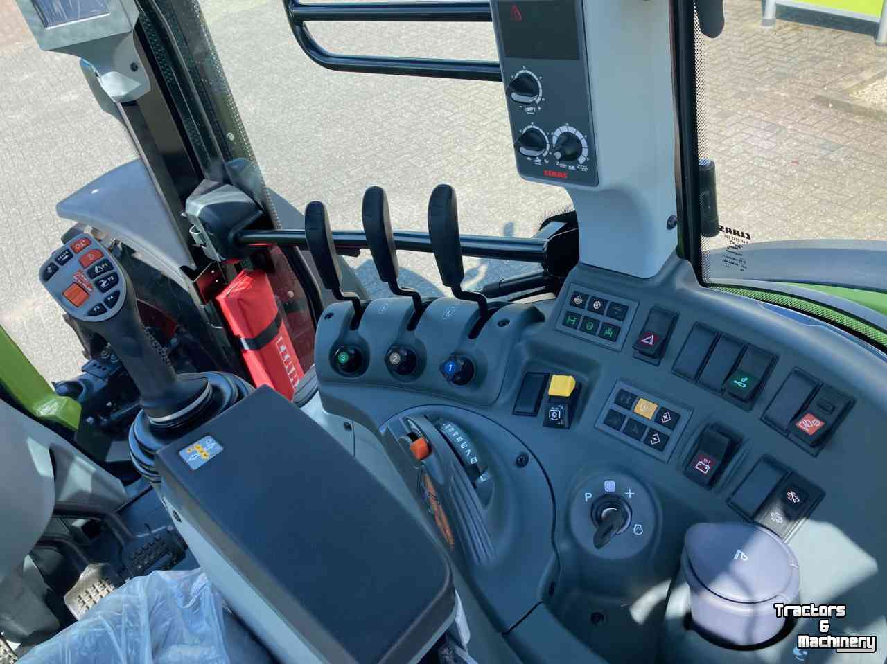 Tractor Claas Arion 470 Cis