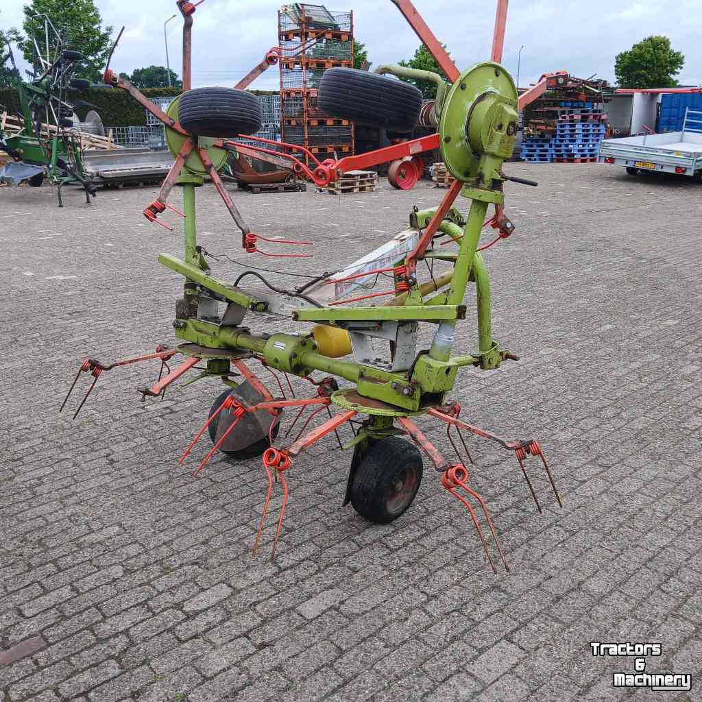 Tedder Claas W 540 SL