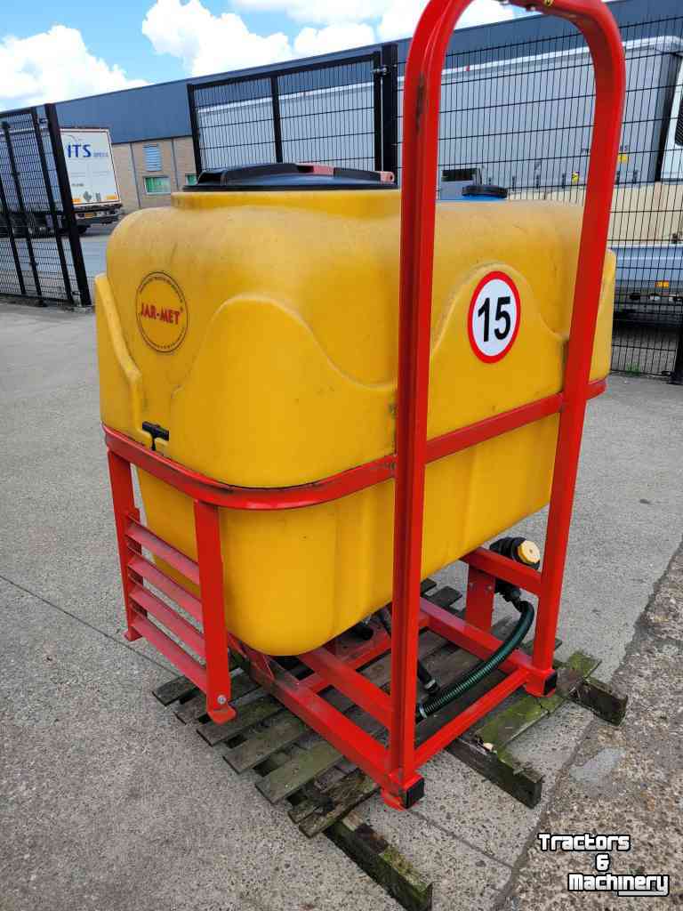 Fieldsprayer 3 points  Jarmet spuitvat 600 ltr