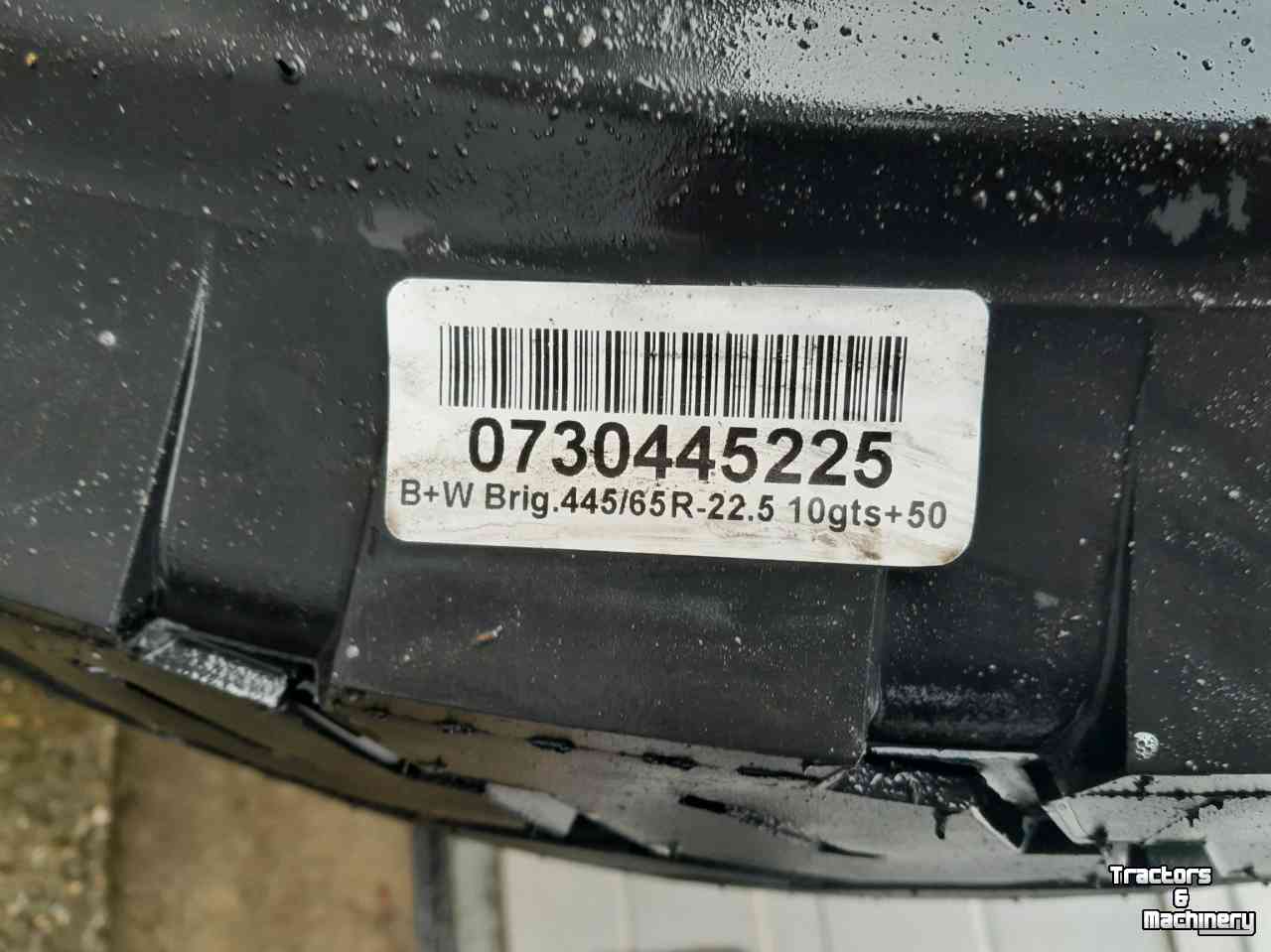 Wheels, Tyres, Rims & Dual spacers Bridgestone 445/65XR22,5  Wiel