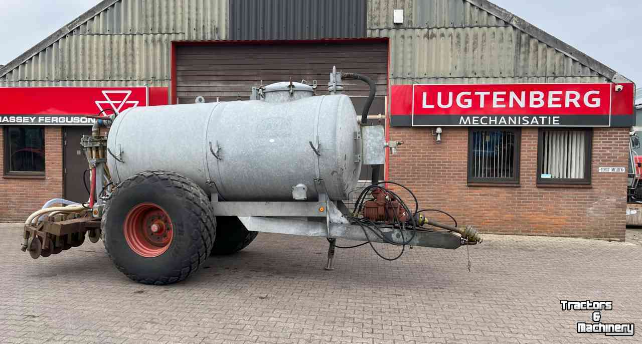 Slurry tank Jako 6000 l. mesttank met injecteur bemesting