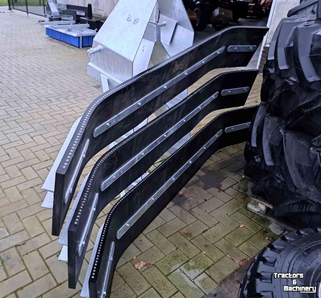 Rubber yard scraper Hofstede Div modellen