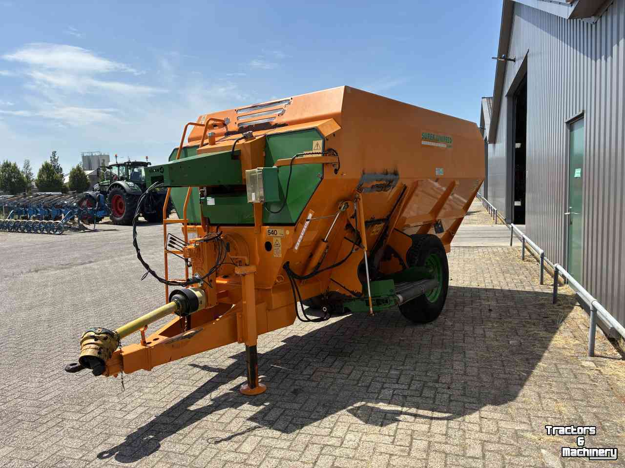 Vertical feed mixer  Unifeed voermengwagen RX 9.12 M