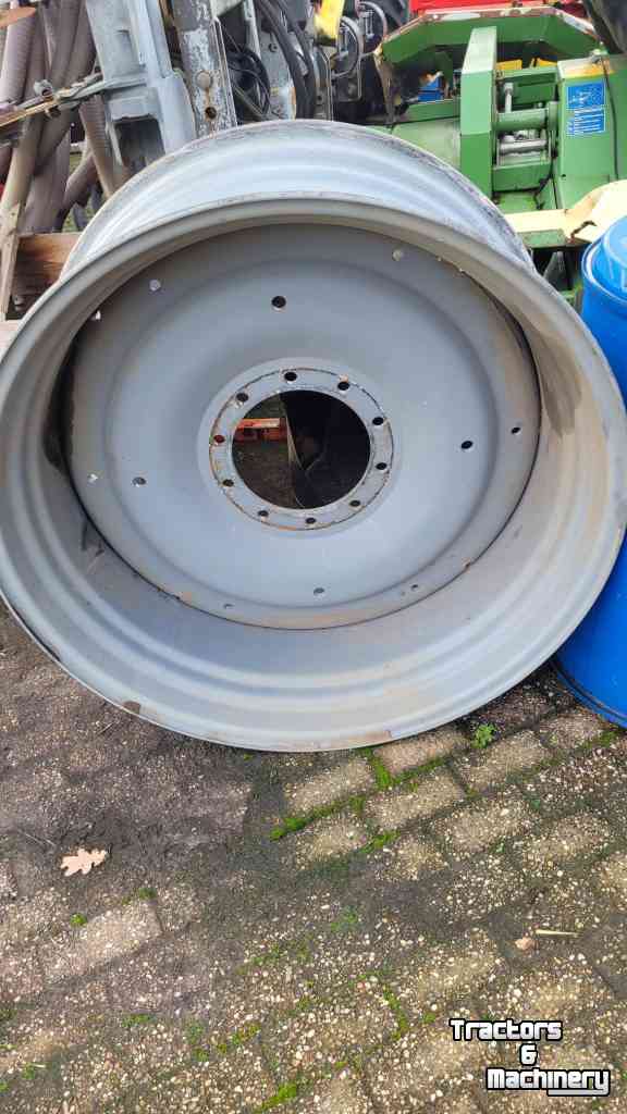 Wheels, Tyres, Rims & Dual spacers Titan DWW 20x 42  10 gaats