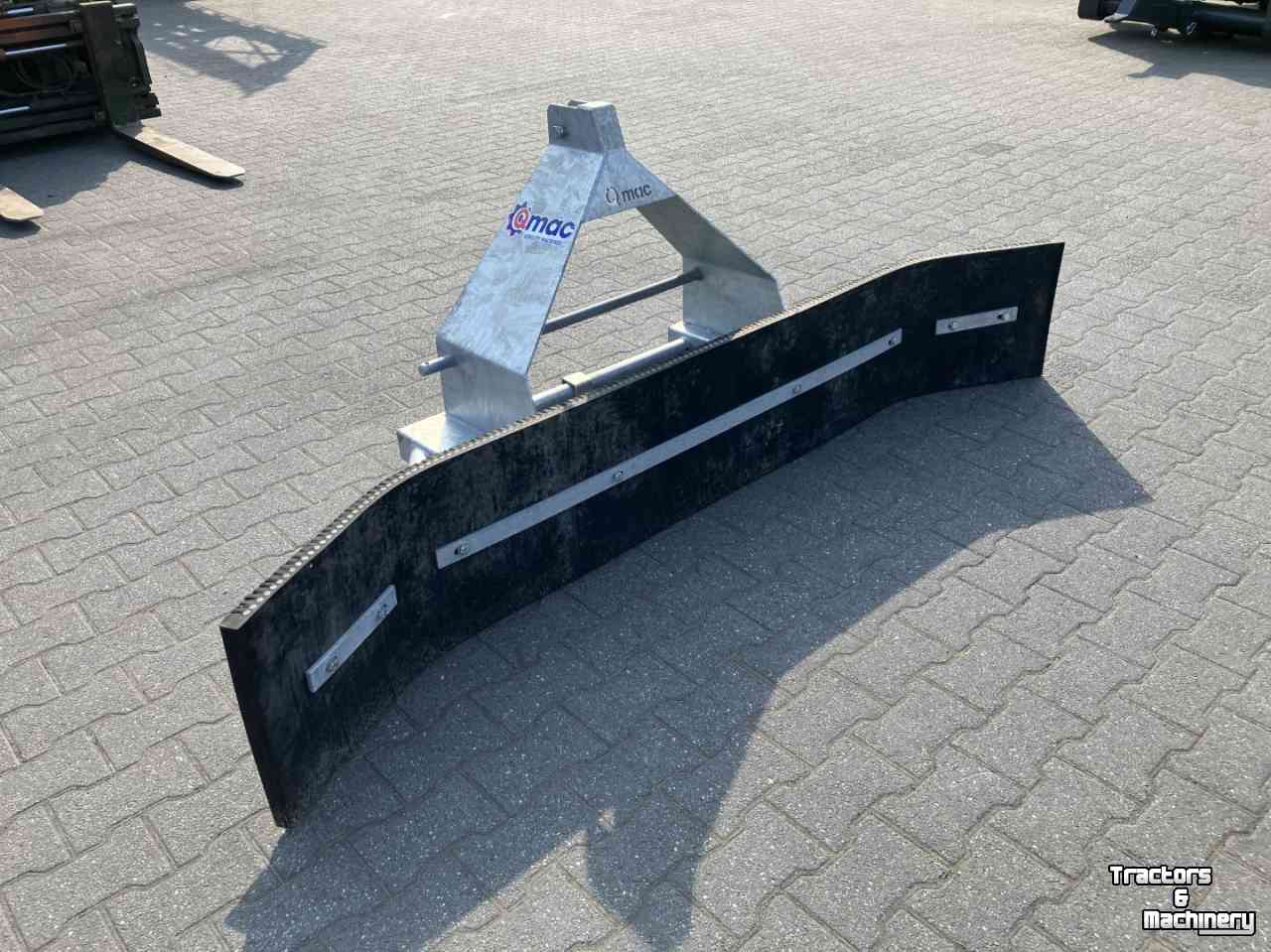 Snow Removal Equipment Qmac rubberschuif 270cm breed