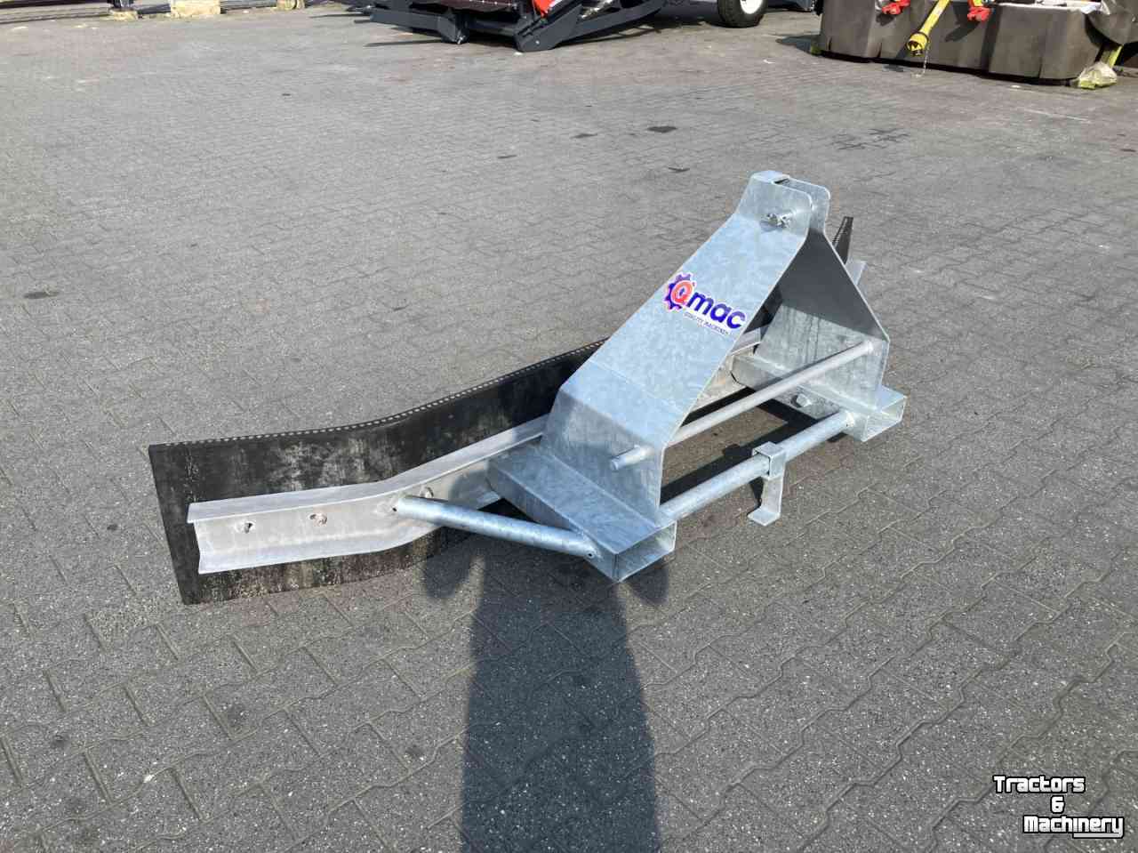 Snow Removal Equipment Qmac rubberschuif 270cm breed