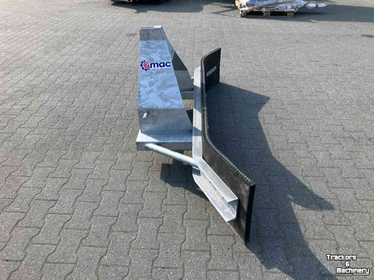 Snow Removal Equipment Qmac rubberschuif 270cm breed