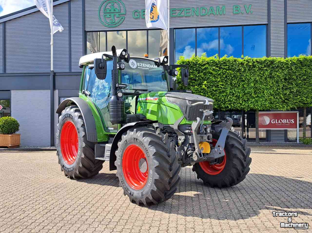 Tractor Fendt 211