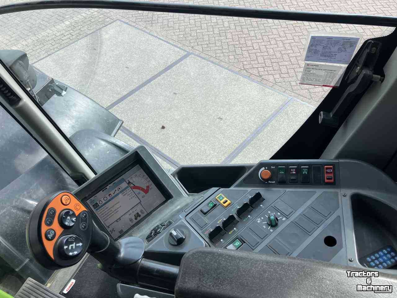Tractor Claas Xerion 3300 Tractor