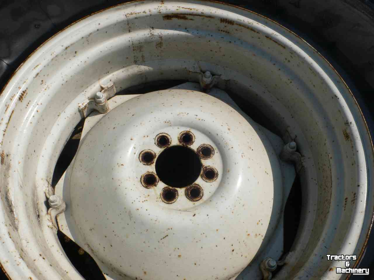Wheels, Tyres, Rims & Dual spacers Michelin 18.4 R30