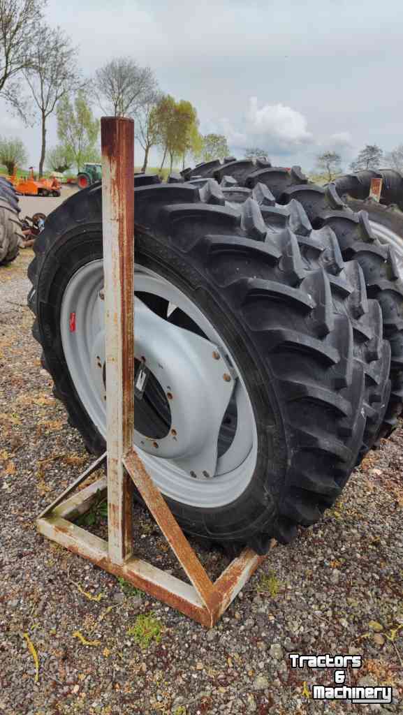 Wheels, Tyres, Rims & Dual spacers  320/85R38 Alliance agristar