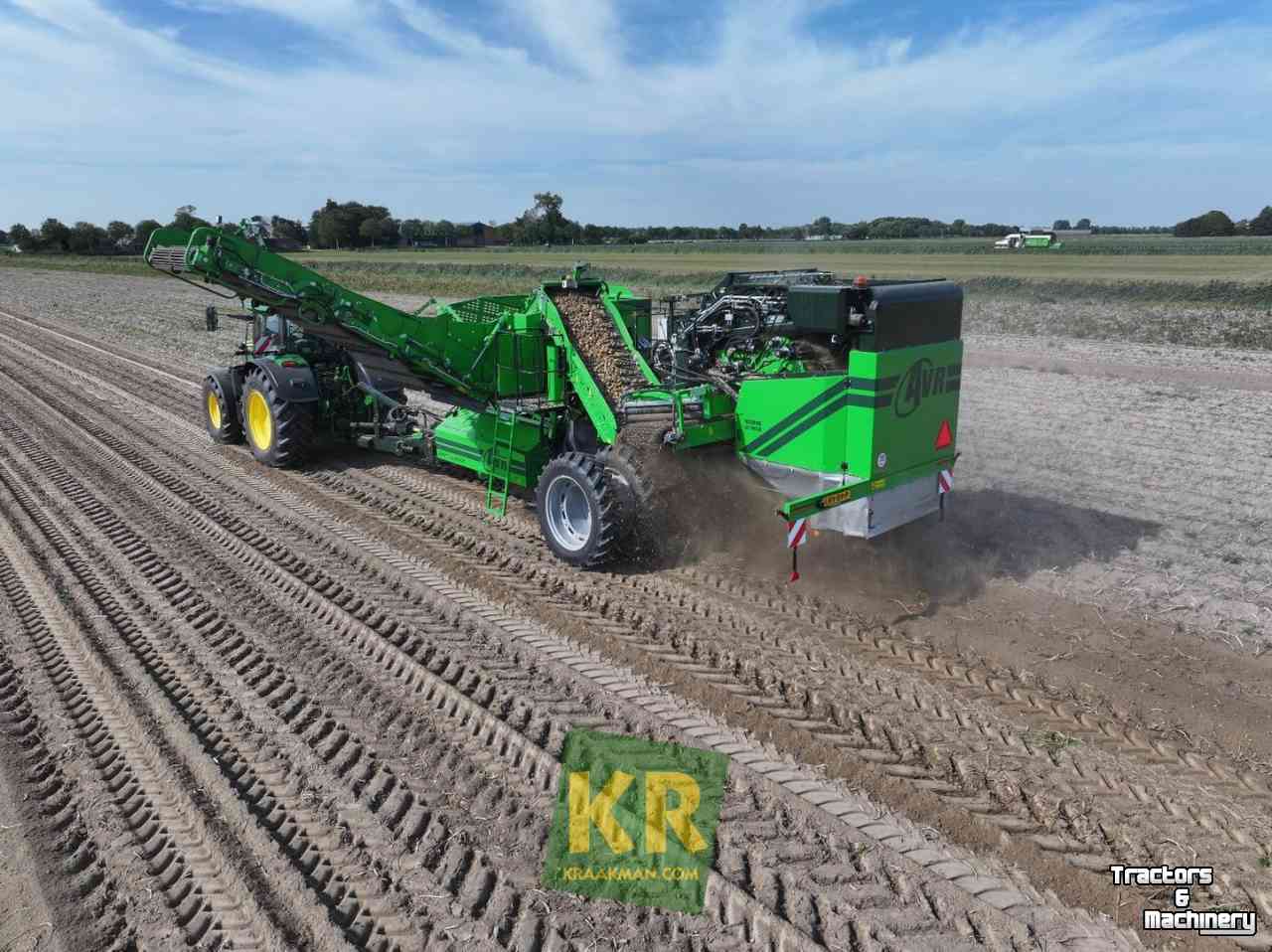 Potato harvester AVR Spirit 9200i Aardappelrooier Demo