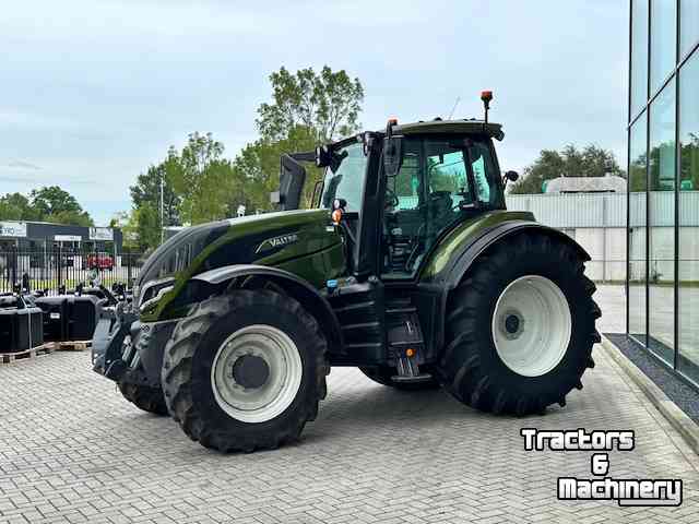 Tractor Valtra T235 Direct Smart Touch Twintrac! 539 uur! VERKOCHT!