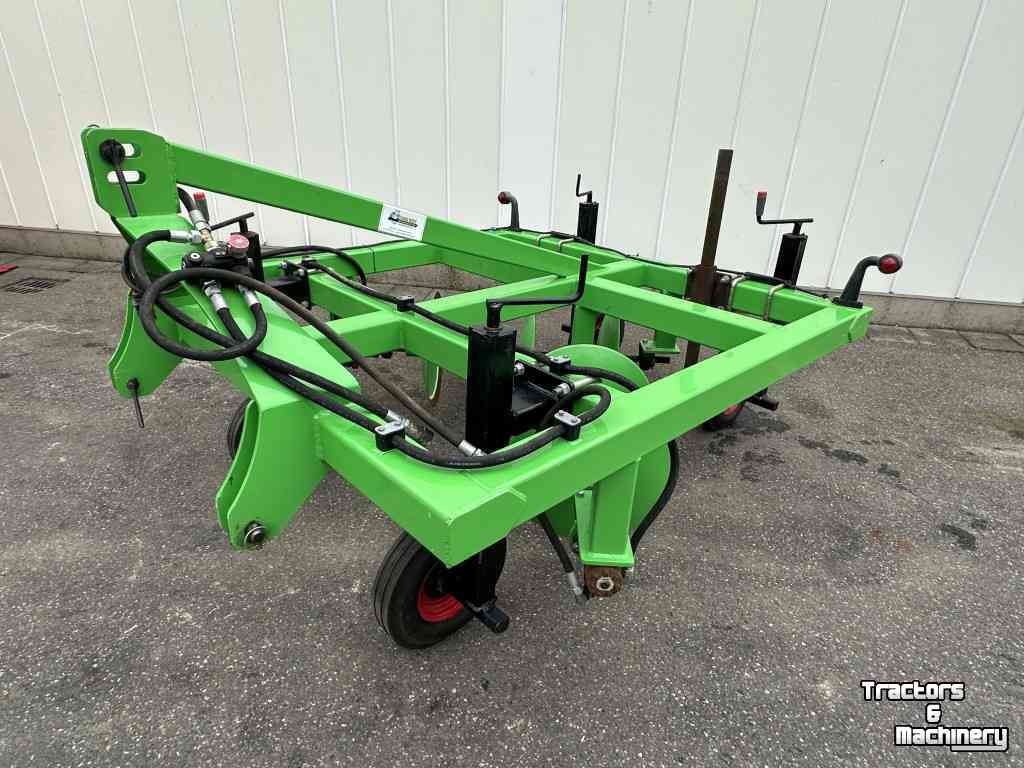 Onion harvester  Tordisc Combi West Mechanisatie schijvenrooier voor uien en rode bieten