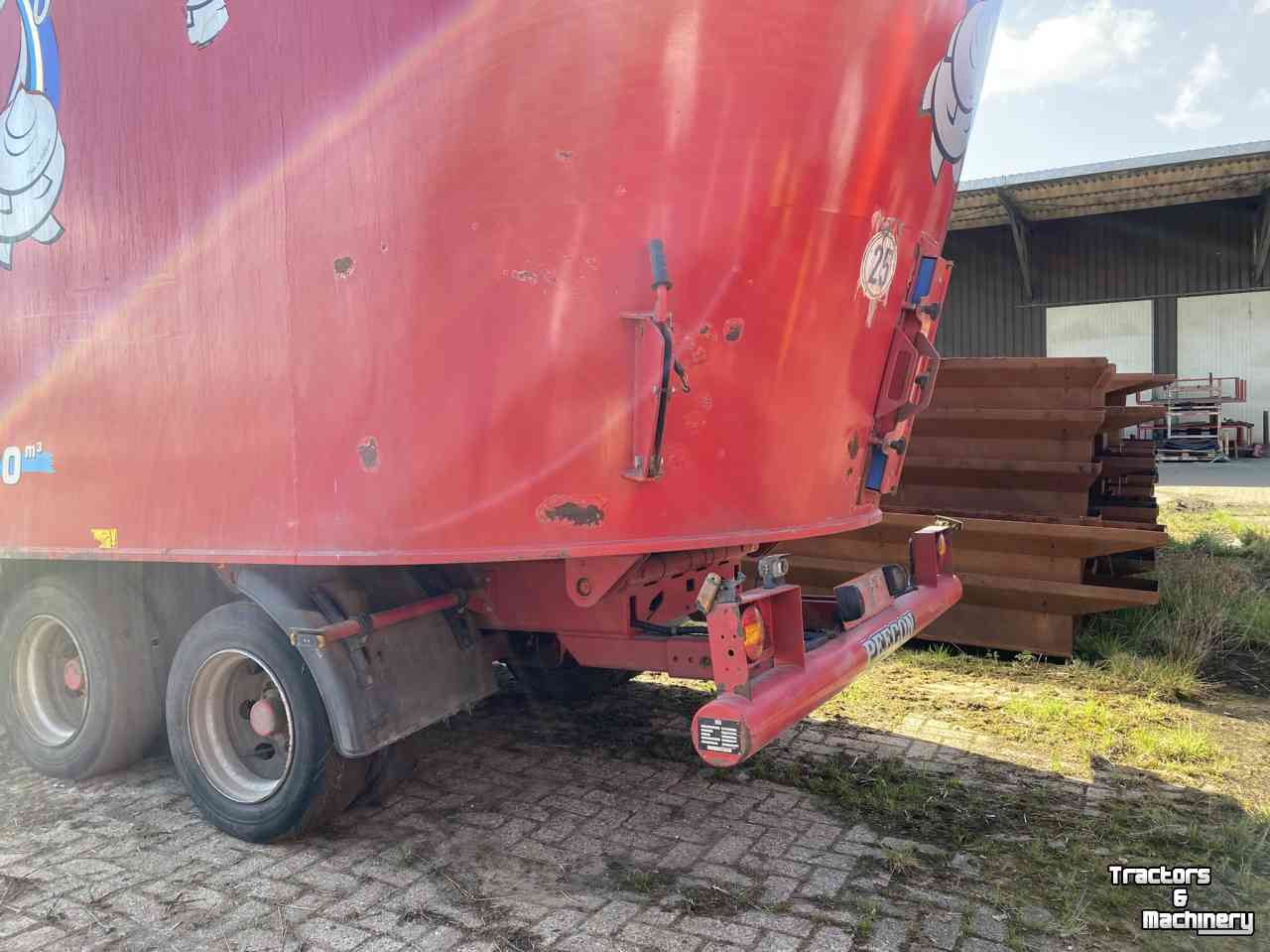 Vertical feed mixer Peecon 30-245