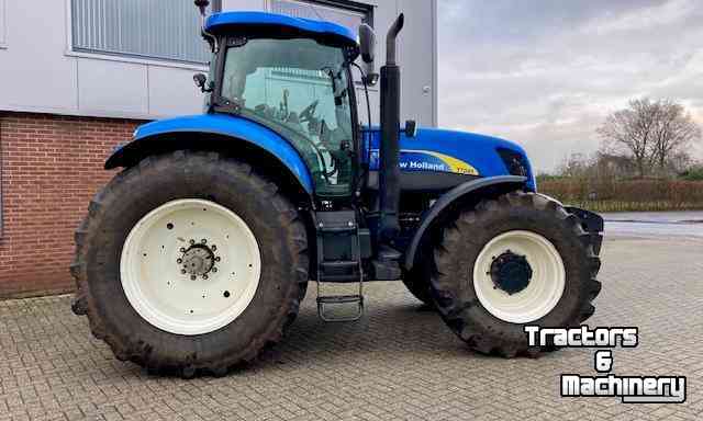 Tractors New Holland T 7040 PC Tractor