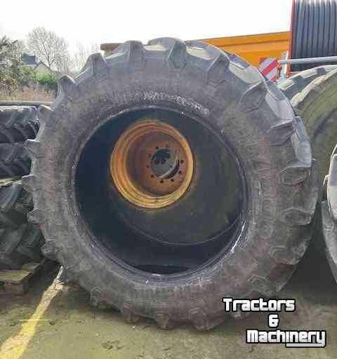 Wheels, Tyres, Rims & Dual spacers Trelleborg 650/65R42 70% TM 800