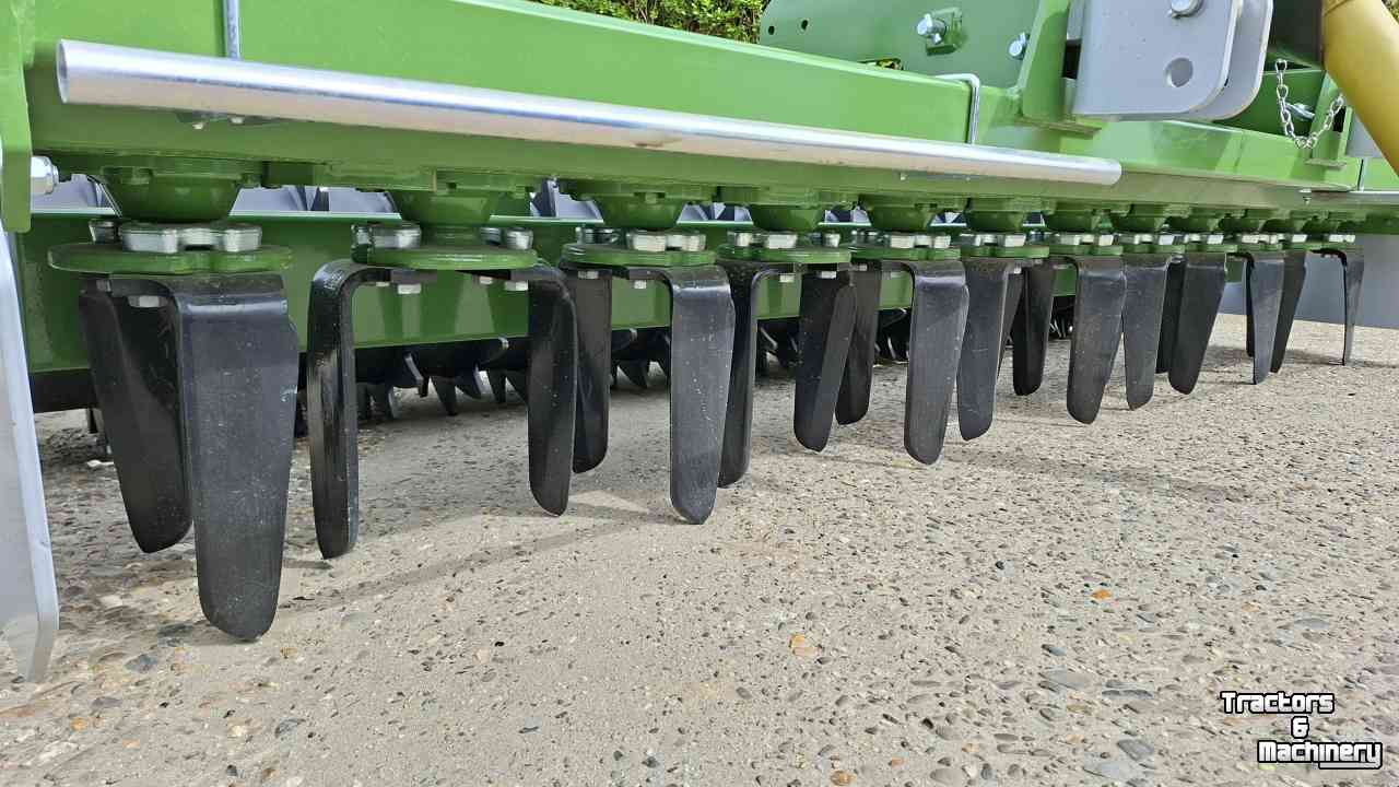 Rotary Harrow Celli Energy 300 kopeg met pakker-rol