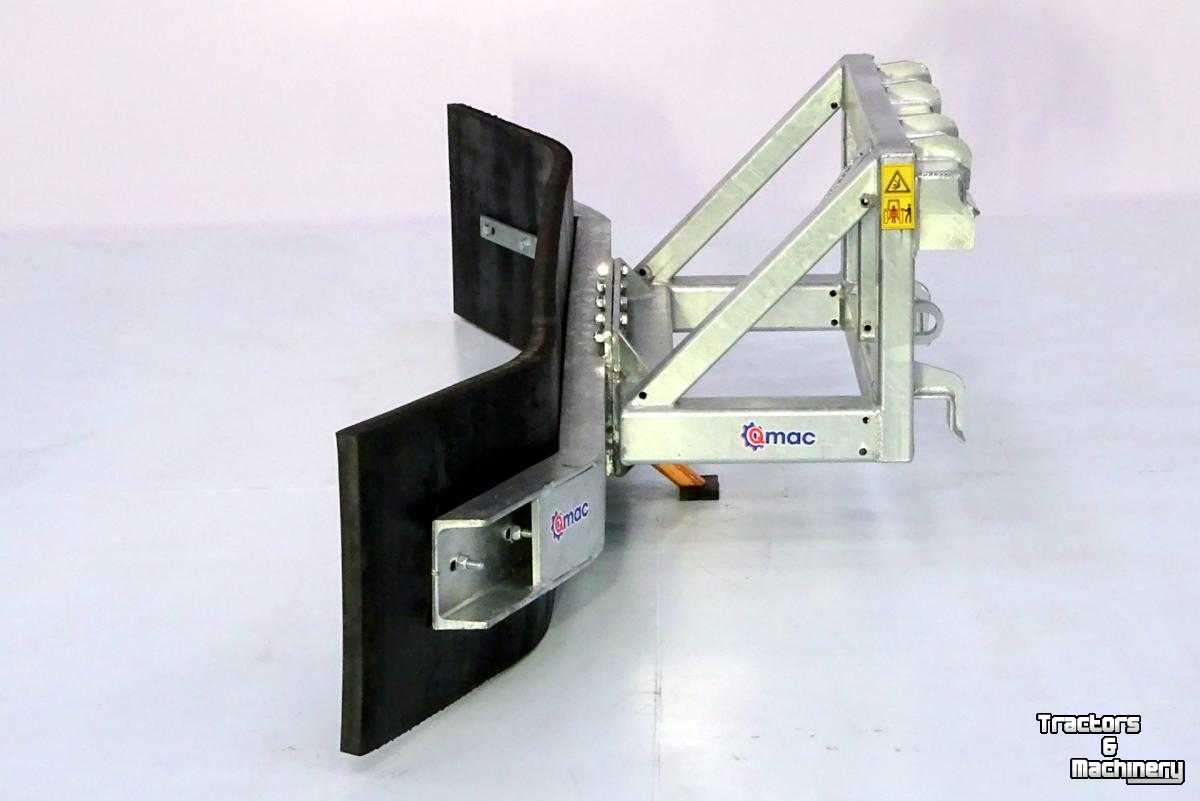 Rubber yard scraper Qmac Modulo rubber erfschuif straatschuif wegenschuif aanbouw Schaffer