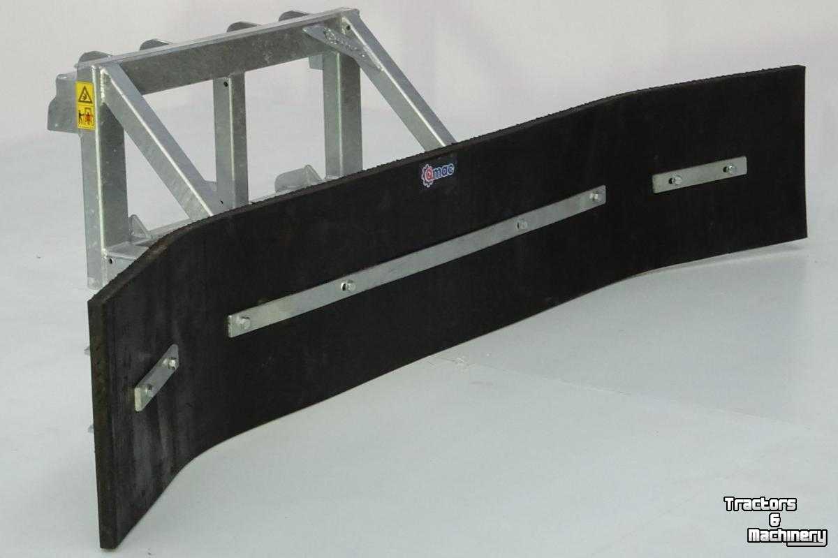 Rubber yard scraper Qmac Modulo rubber erfschuif straatschuif wegenschuif aanbouw Schaffer