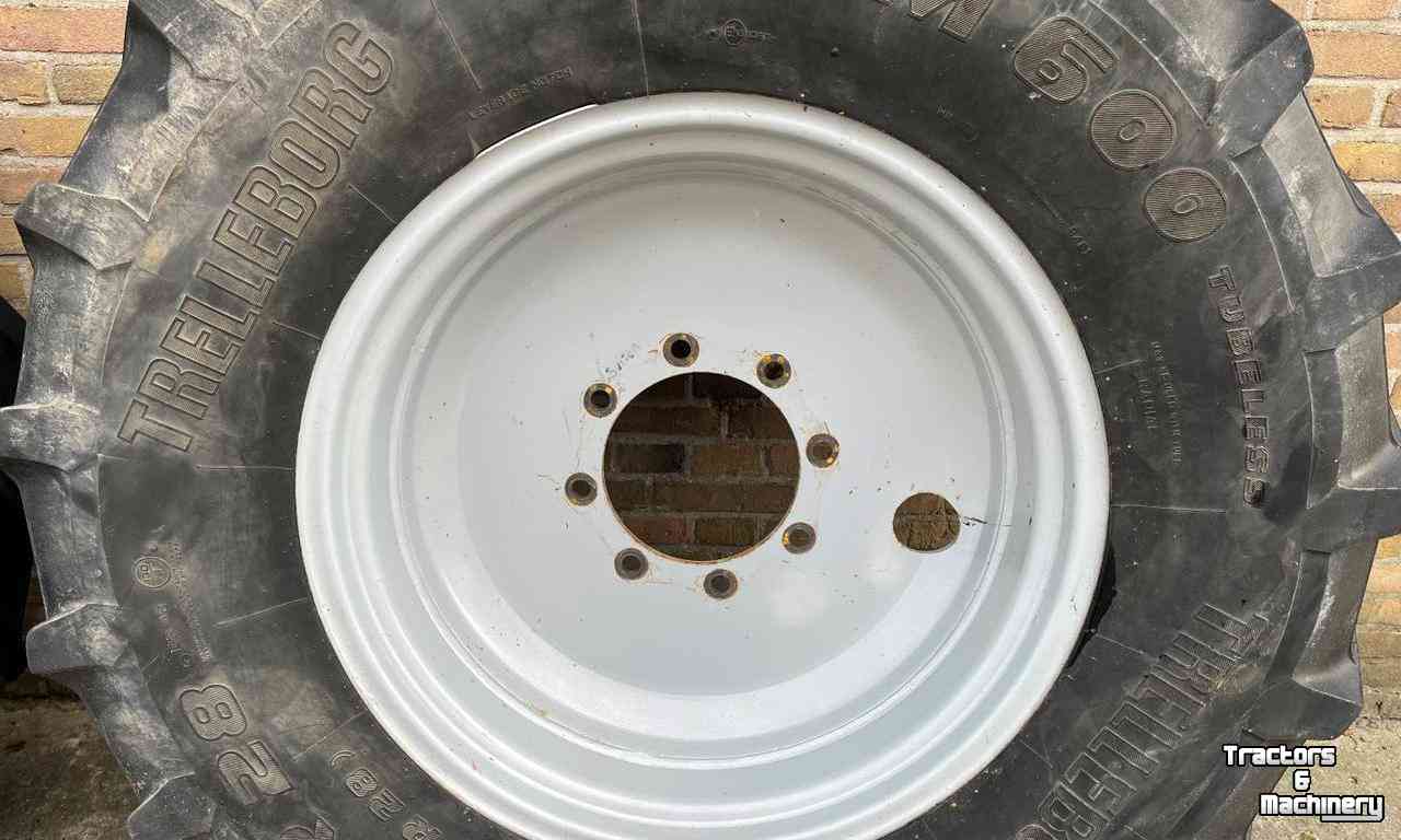 Wheels, Tyres, Rims & Dual spacers Trelleborg 380/85R28 30% TM 600