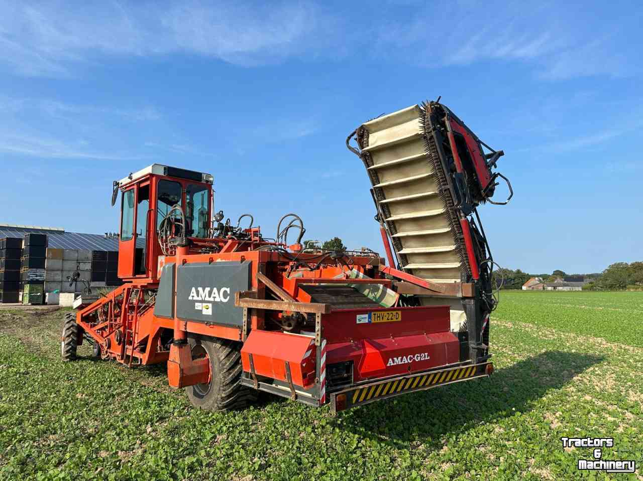 Onion harvester Amac ZM2 raper/lader plantuien