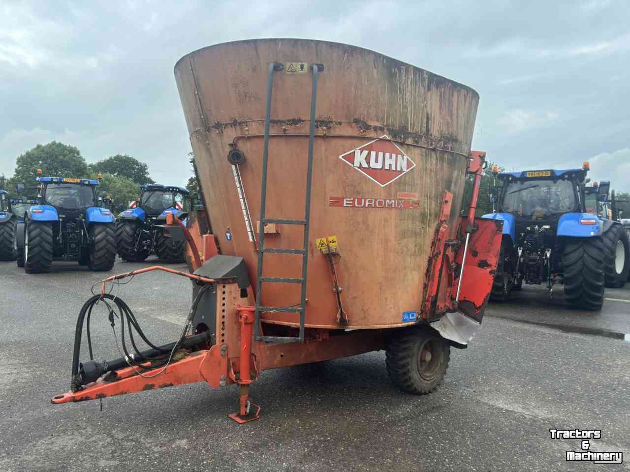 Vertical feed mixer Kuhn Mengwagen