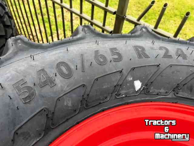 Wheels, Tyres, Rims & Dual spacers Fendt 600/65R38 en 540/65R24