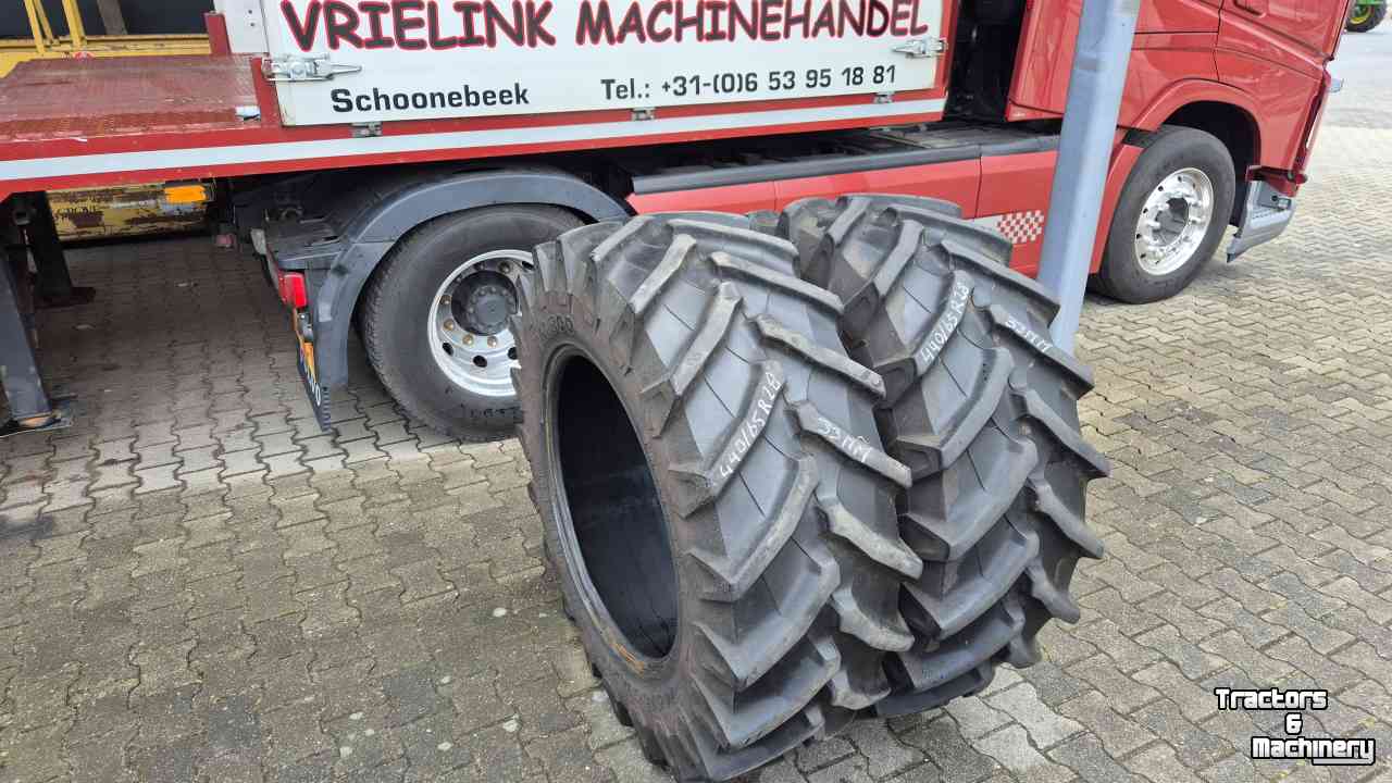 Wheels, Tyres, Rims & Dual spacers Trelleborg 440/65R28 TM800