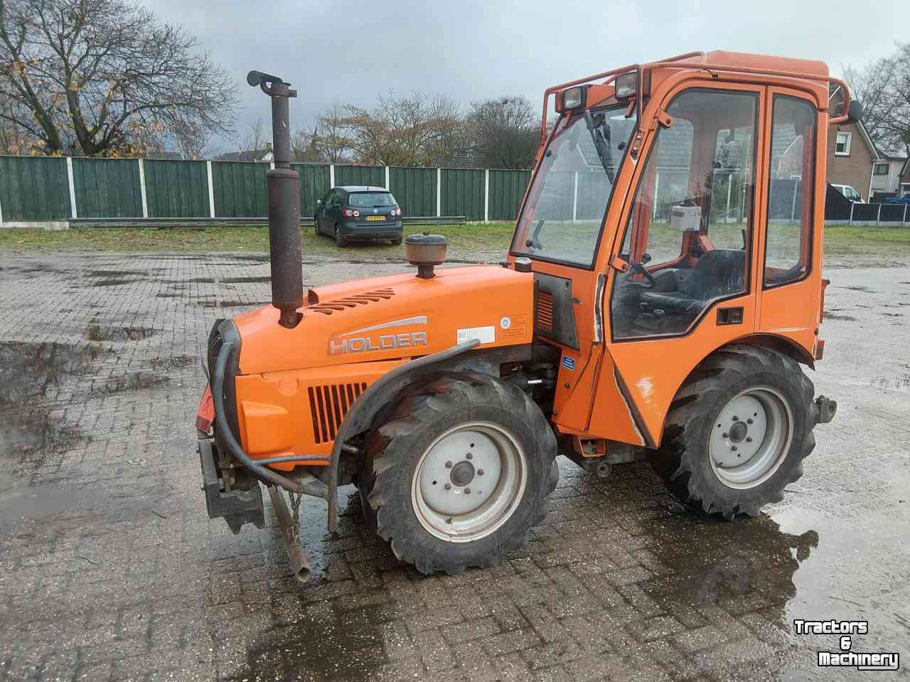 Small-track Tractor Holder a 5.58