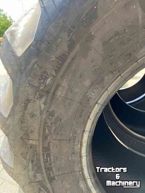 Wheels, Tyres, Rims & Dual spacers Firestone ALL TRACTION  UTILITY 19.5Lx24  12ply