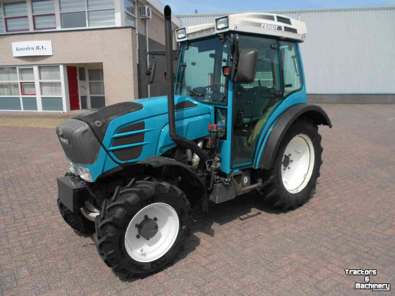 Small-track Tractor Fendt 208 f