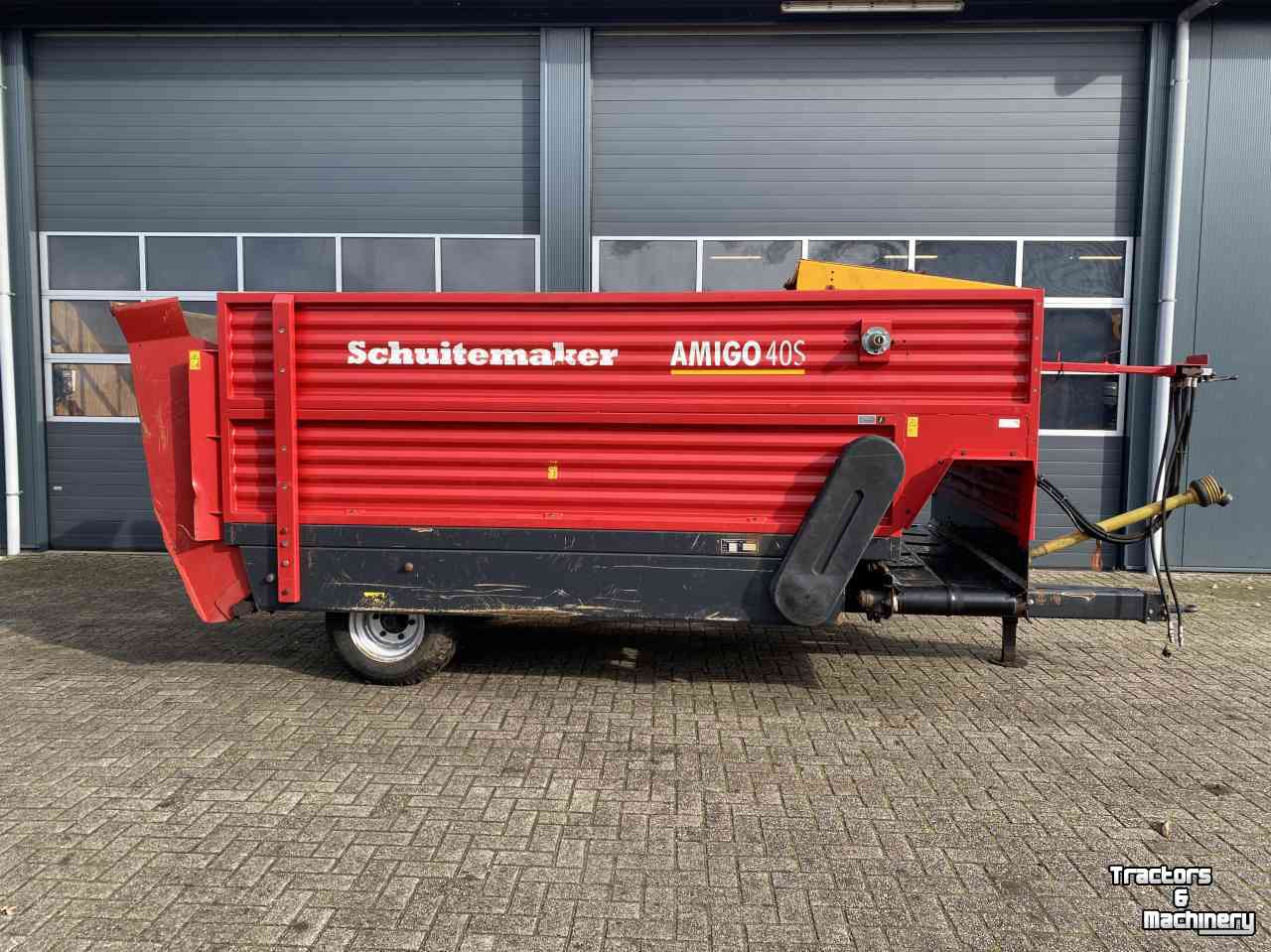Silage-block distribution wagon Schuitemaker Amigo 40