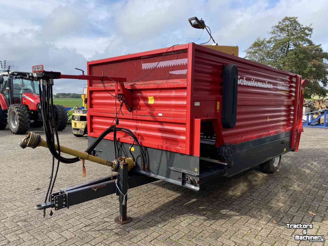 Silage-block distribution wagon Schuitemaker Amigo 40