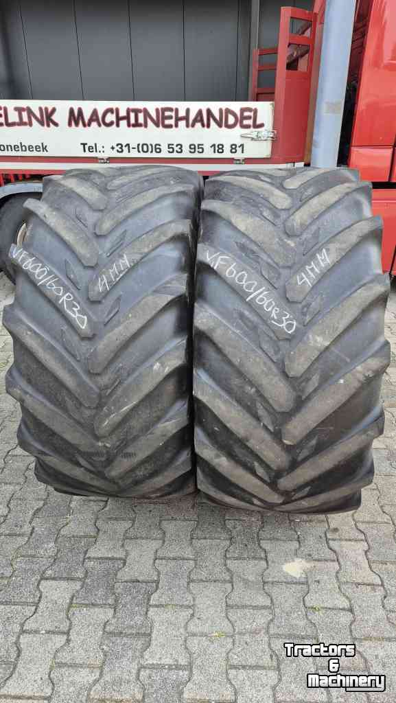 Wheels, Tyres, Rims & Dual spacers Michelin Xeobib VF600/60R30 banden met 4mm
