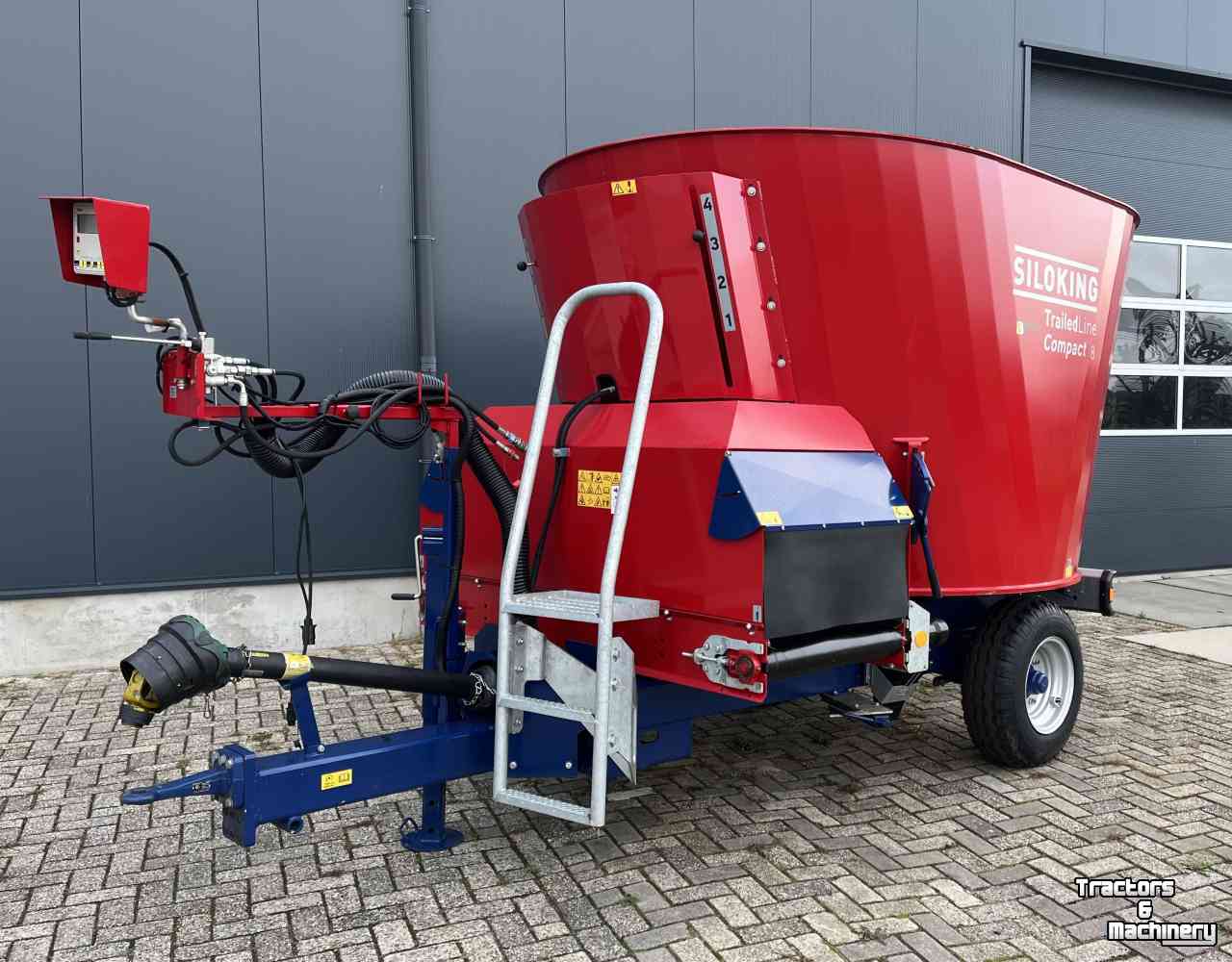 Vertical feed mixer Siloking TrailedLine Classic Compact 8