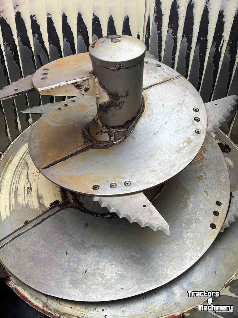 Vertical feed mixer Siloking TrailedLine Classic Compact 8