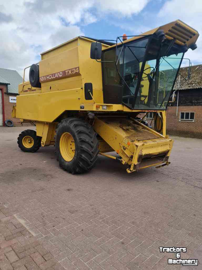 Combine New Holland TX34