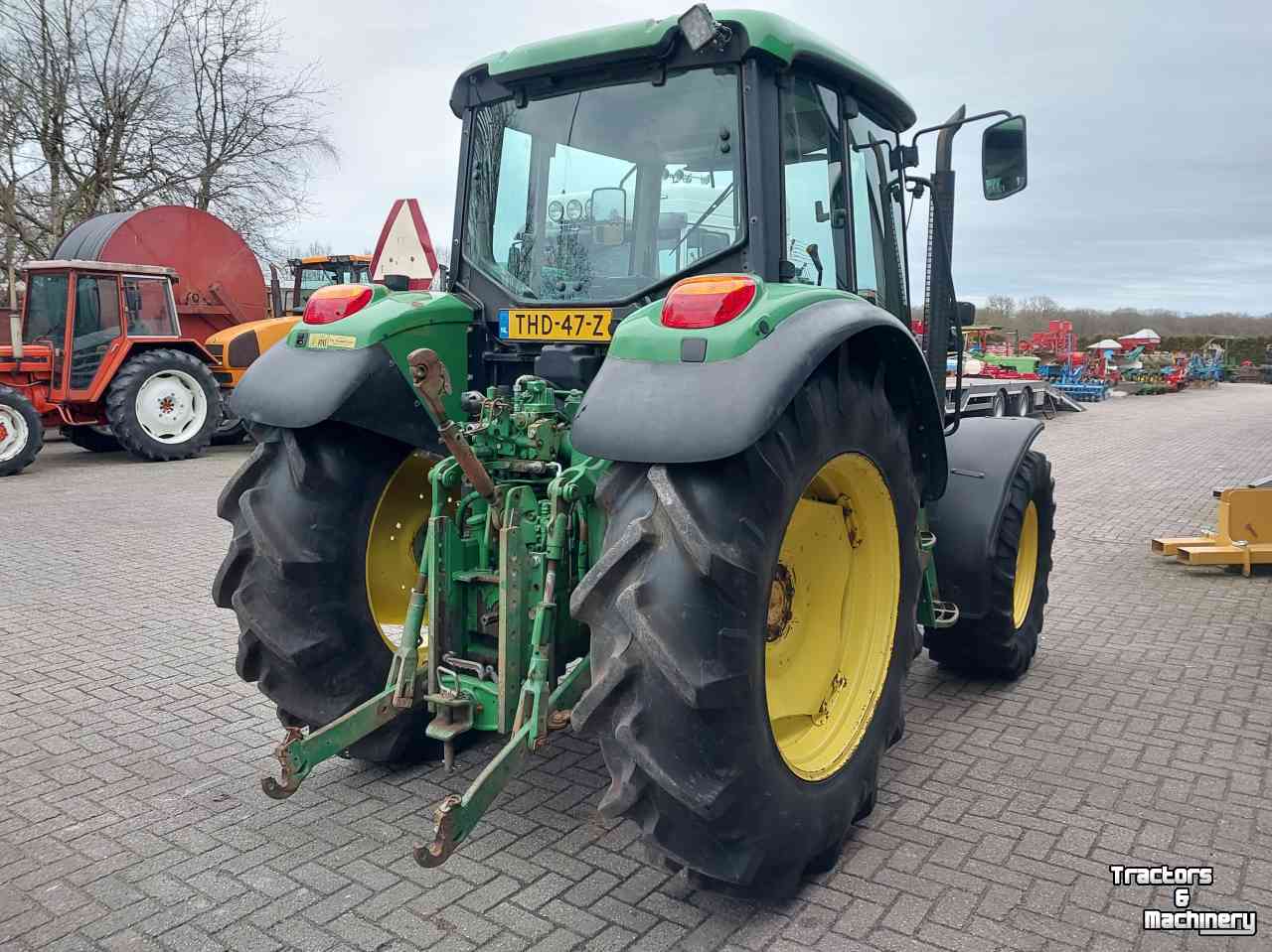 Tractor John Deere 6120 met Superkruip