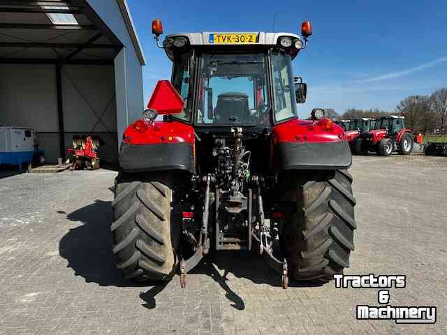 Tractor Massey Ferguson 5612 Dyna-6 Efficient Tractor