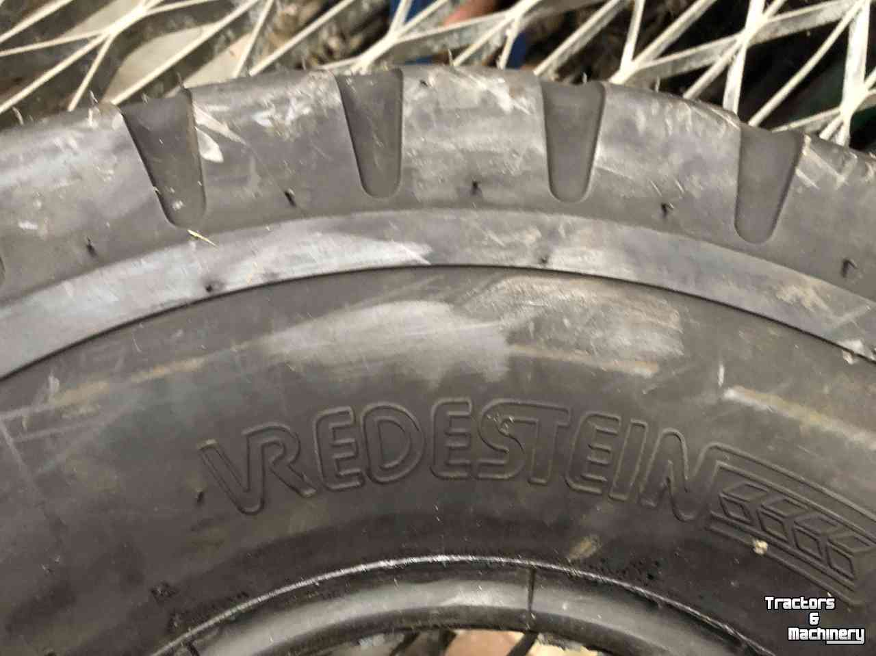 Wheels, Tyres, Rims & Dual spacers Vredestein 7.00-12 AW 702