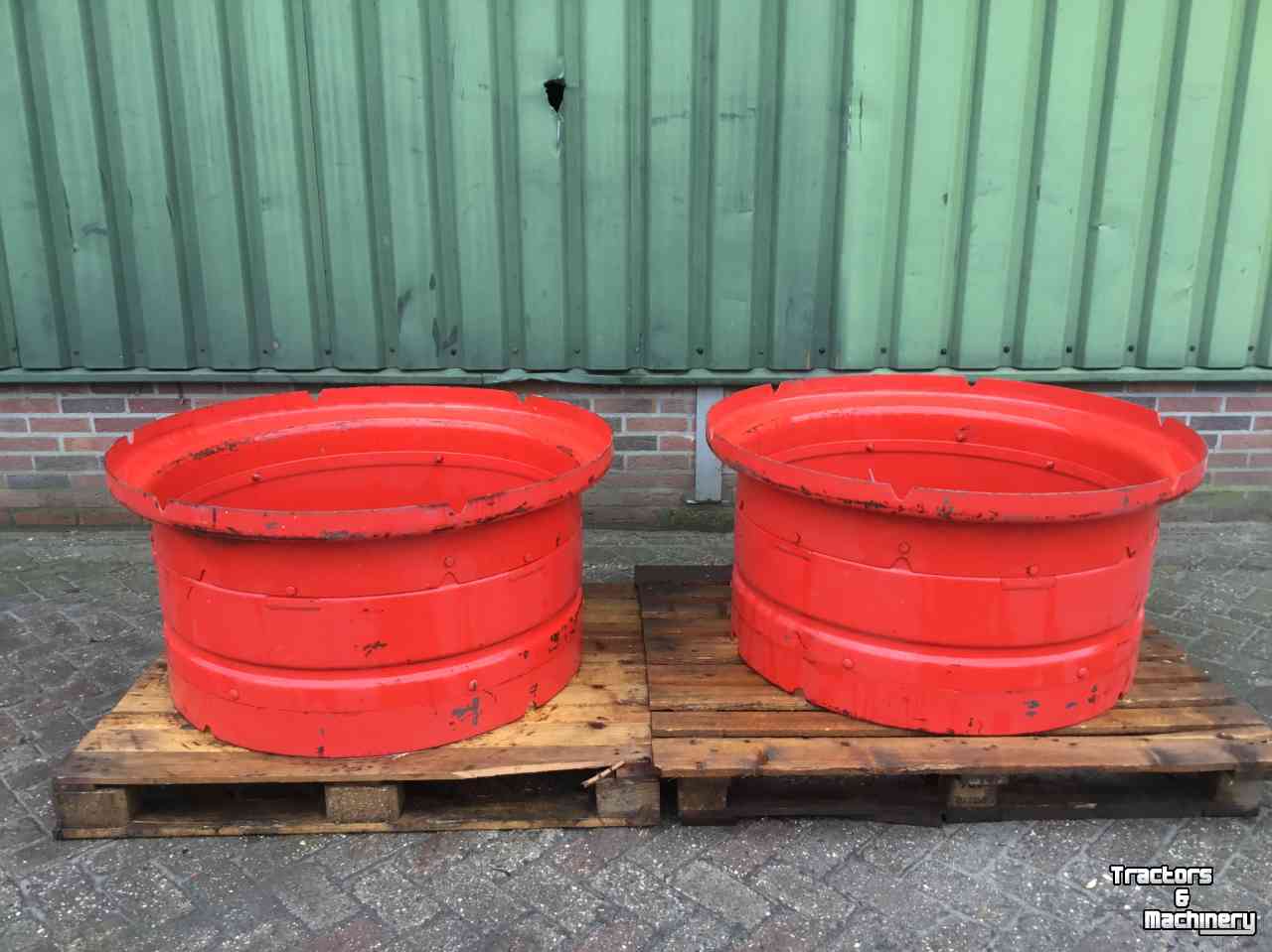 Wheels, Tyres, Rims & Dual spacers  38x44