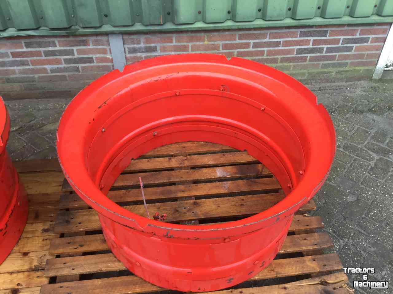 Wheels, Tyres, Rims & Dual spacers  38x44