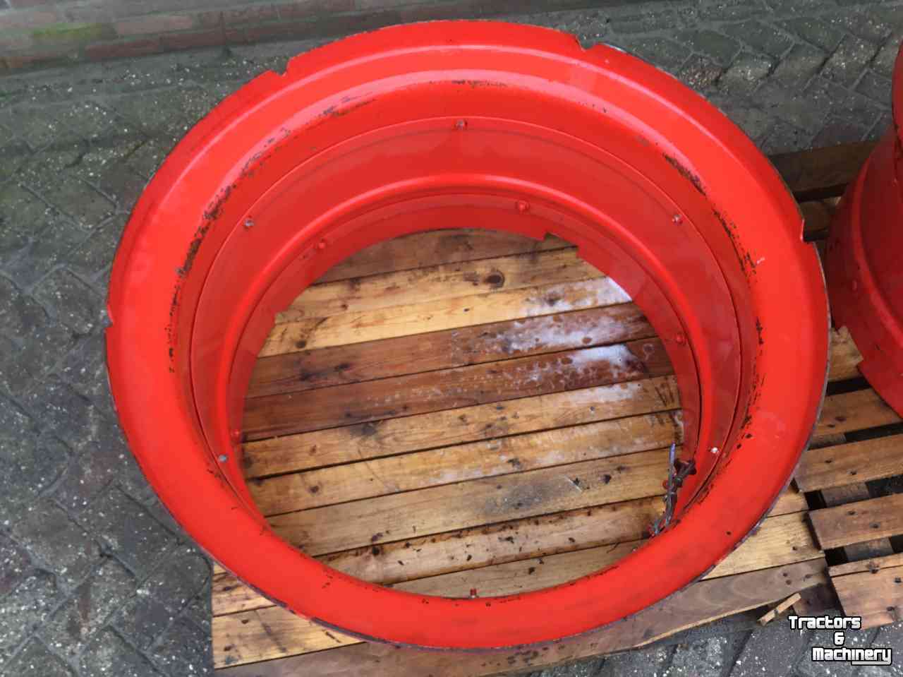 Wheels, Tyres, Rims & Dual spacers  38x44
