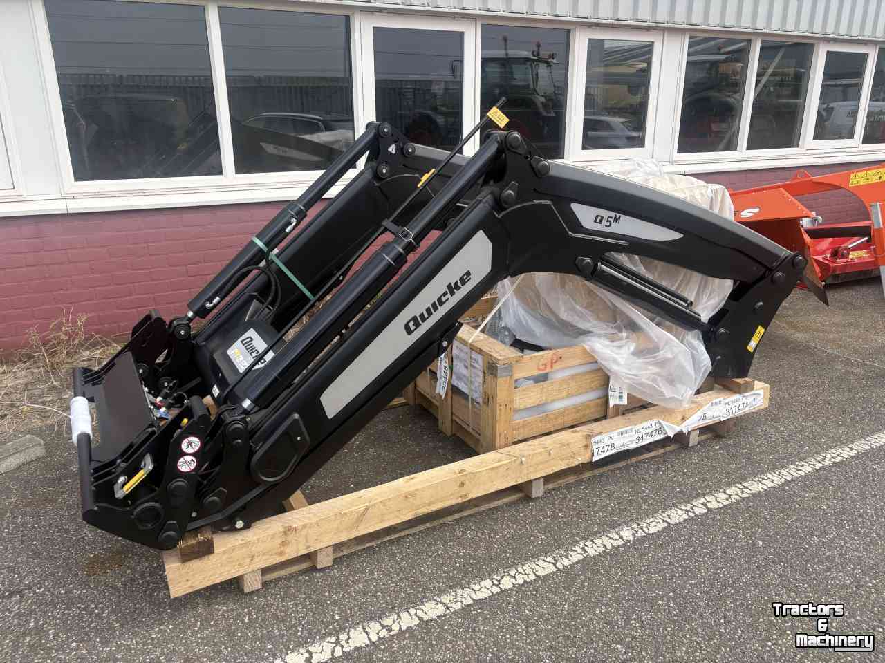 Front-end loader Quicke Q5M met JD6030 aanbouwdelen