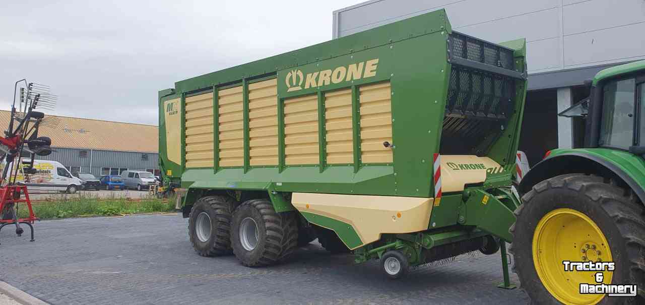 Self-loading wagon Krone MX370GL